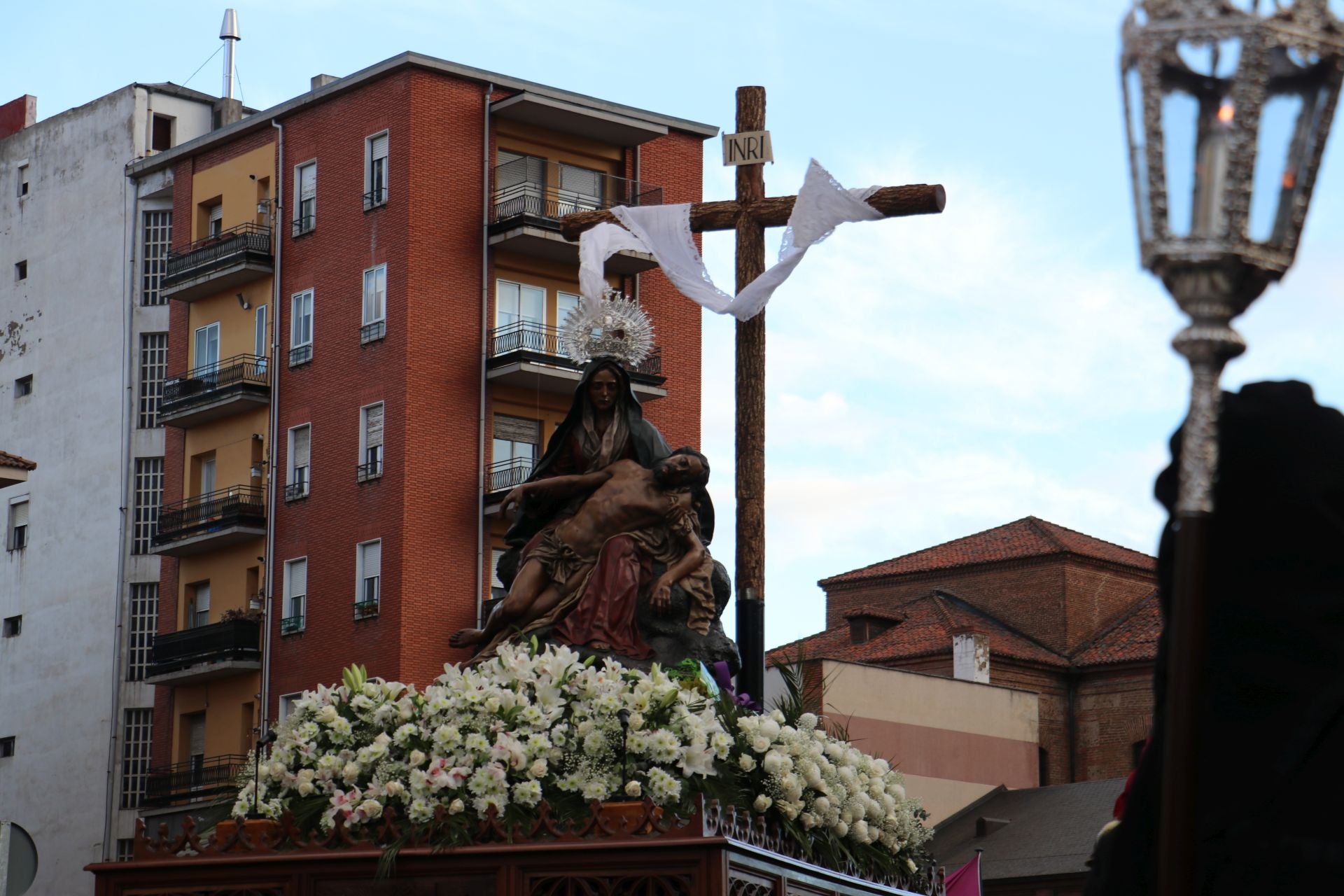 Las mejores imágenes de la procesión del Santo Entierro de Minerva