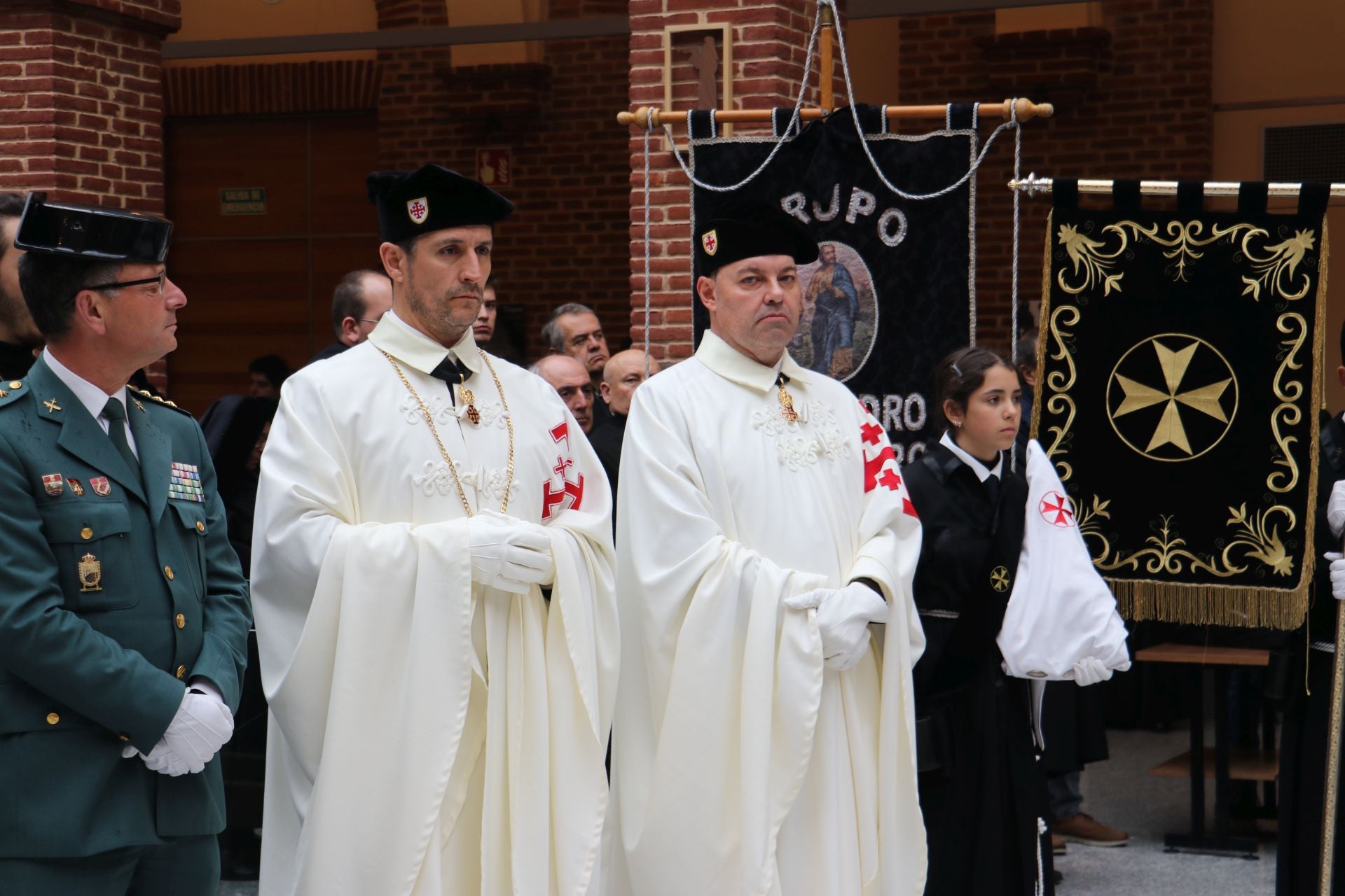 Las imágenes de la suspensión de la procesión Camino de la Luz