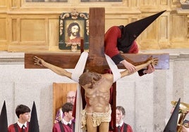 Acto del Desenclavo en León, bajo la mirada de Campillo