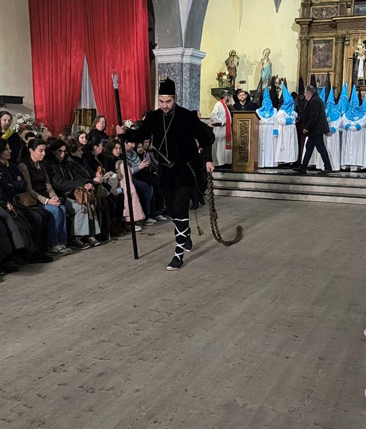 Imagen secundaria 2 - Acto de las Caídas del Nazareno y Procesión de los Pasos de Almanza