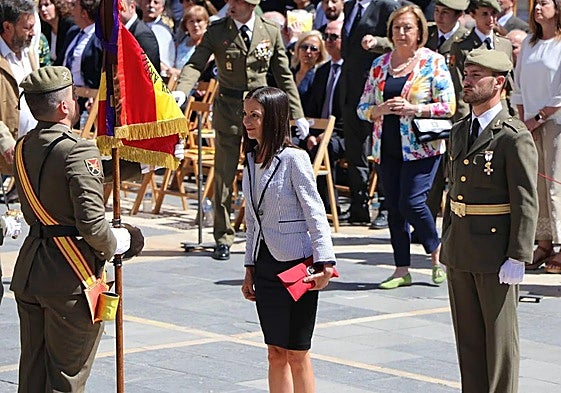 Imagen de archivo de una jura de bandera civil.