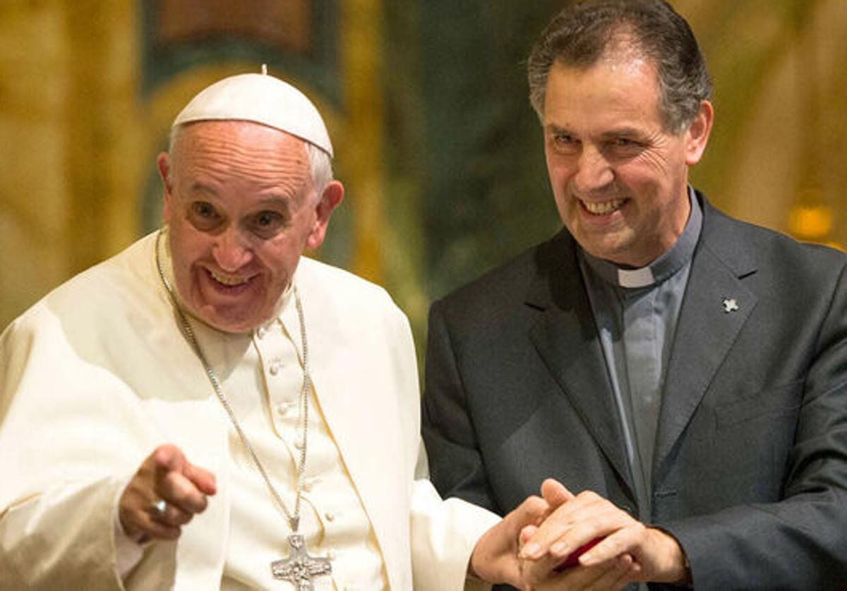 El leonés que opta a ser papa tras la muerte de Francisco