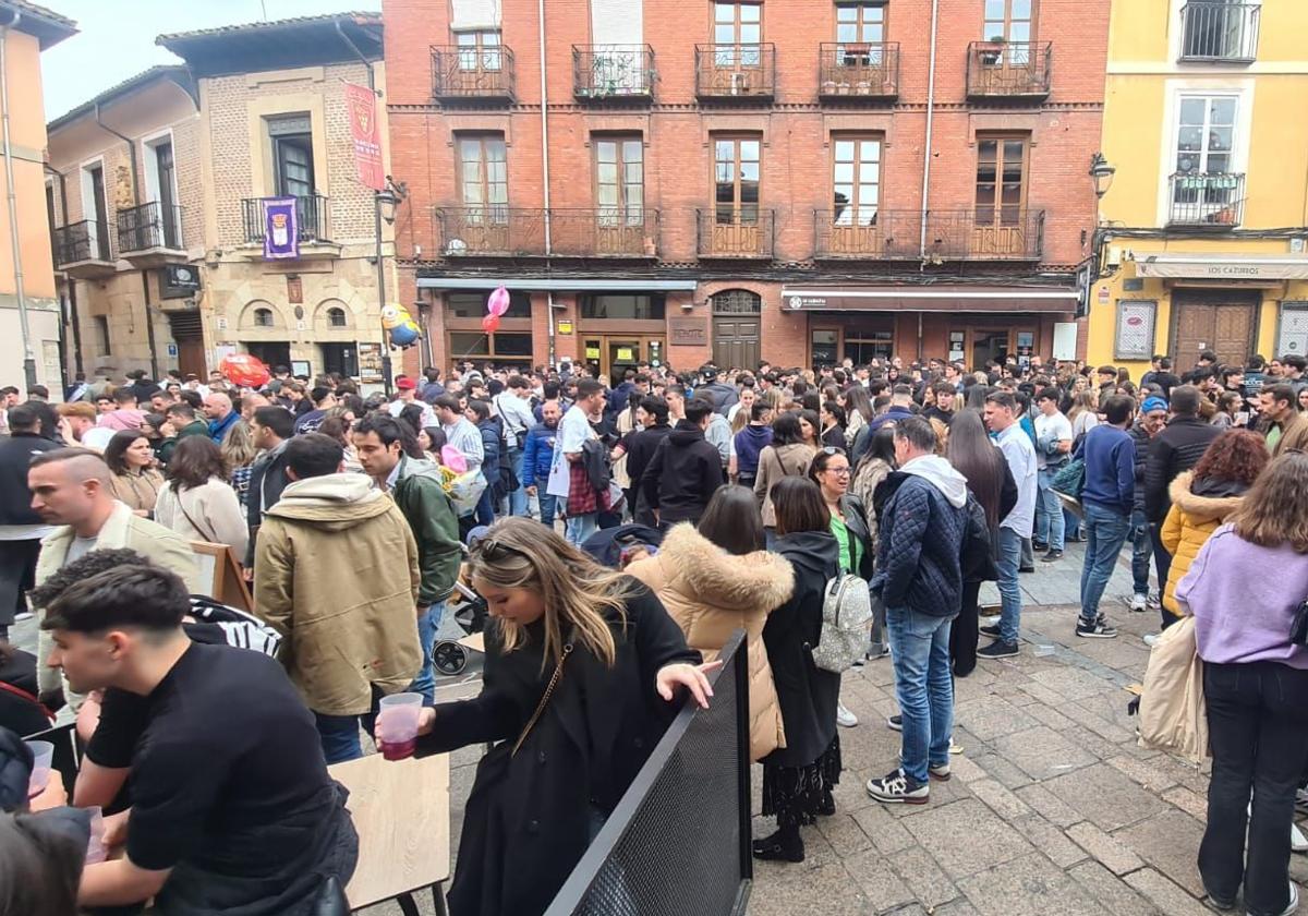 UPL reclama más vigilancia policial en el Barrio Húmedo para que las procesiones hagan su recorrido «sin sobresaltos»