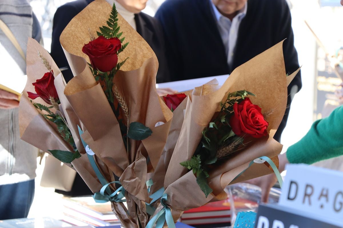 León celebra el Día del Libro