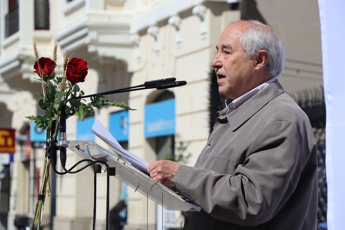 León celebra el Día del Libro