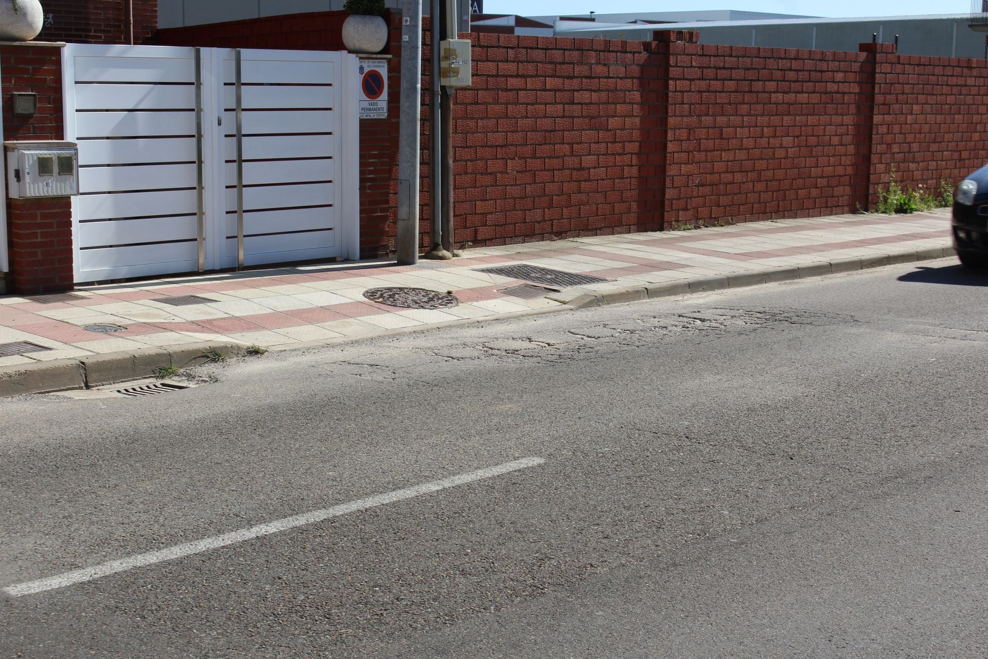 Camino la Cruz hace honor a su nombre y se convierte en un calvario
