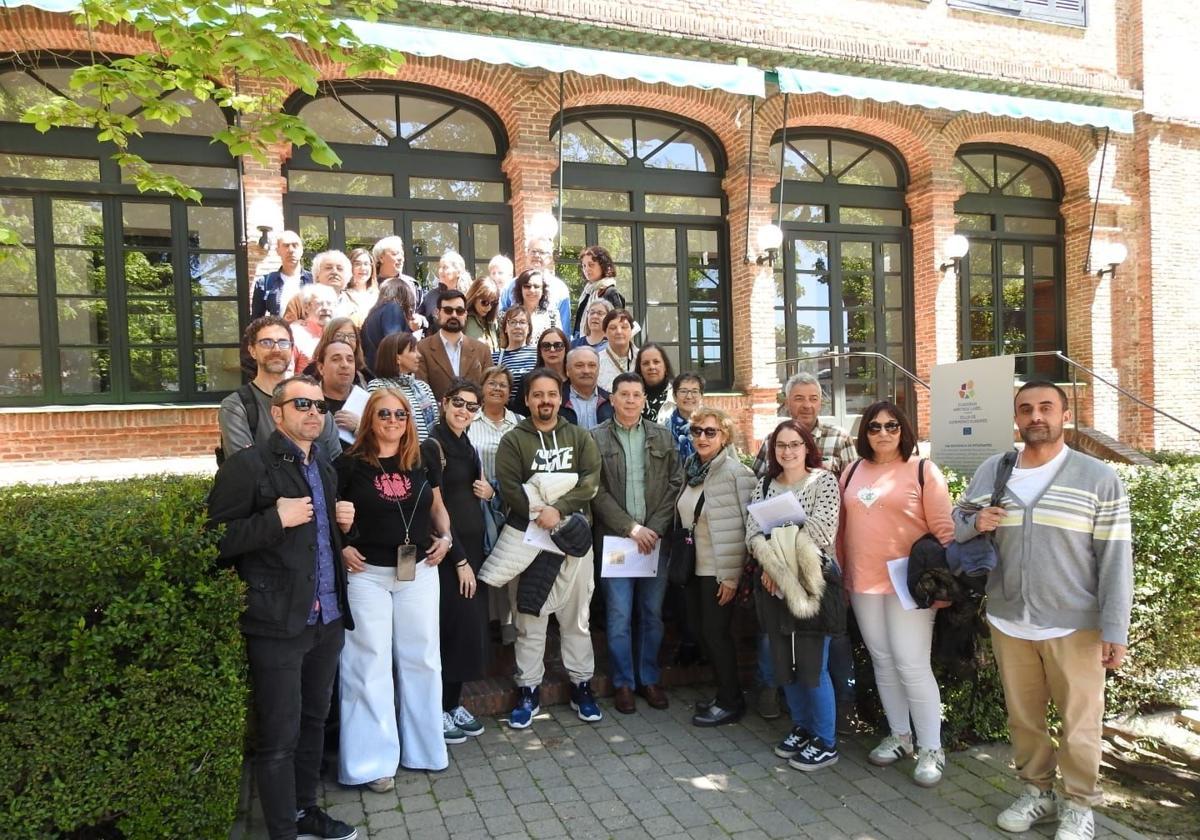 Visita a la Fundación Giner de los Ríos de un grupo de lacianiegos.