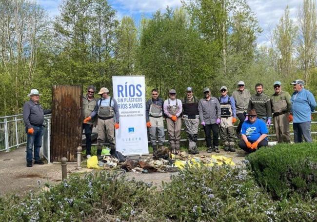 Jornada de limpieza en Villamor.
