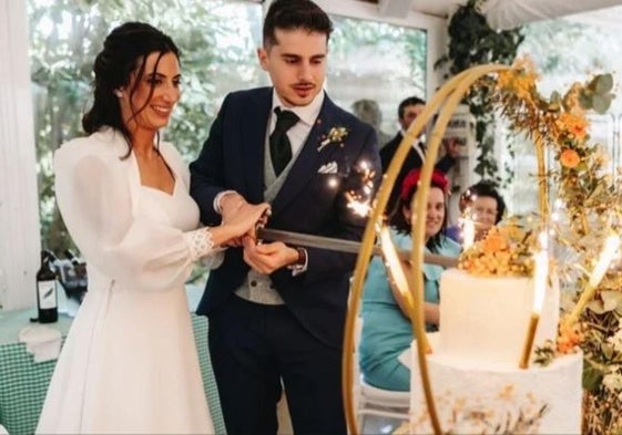 La pareja había celebrado su matrimonio el pasado sábado.