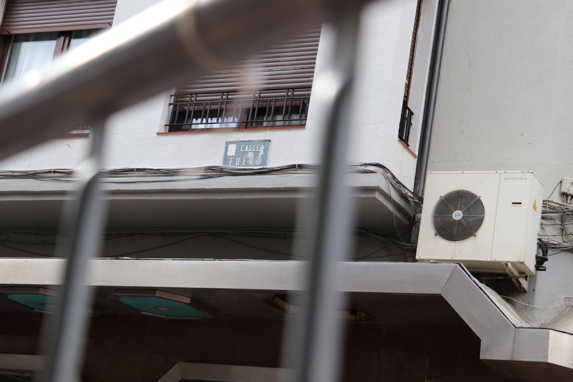 La calle Fuero se prepara para las obras de peatonalización