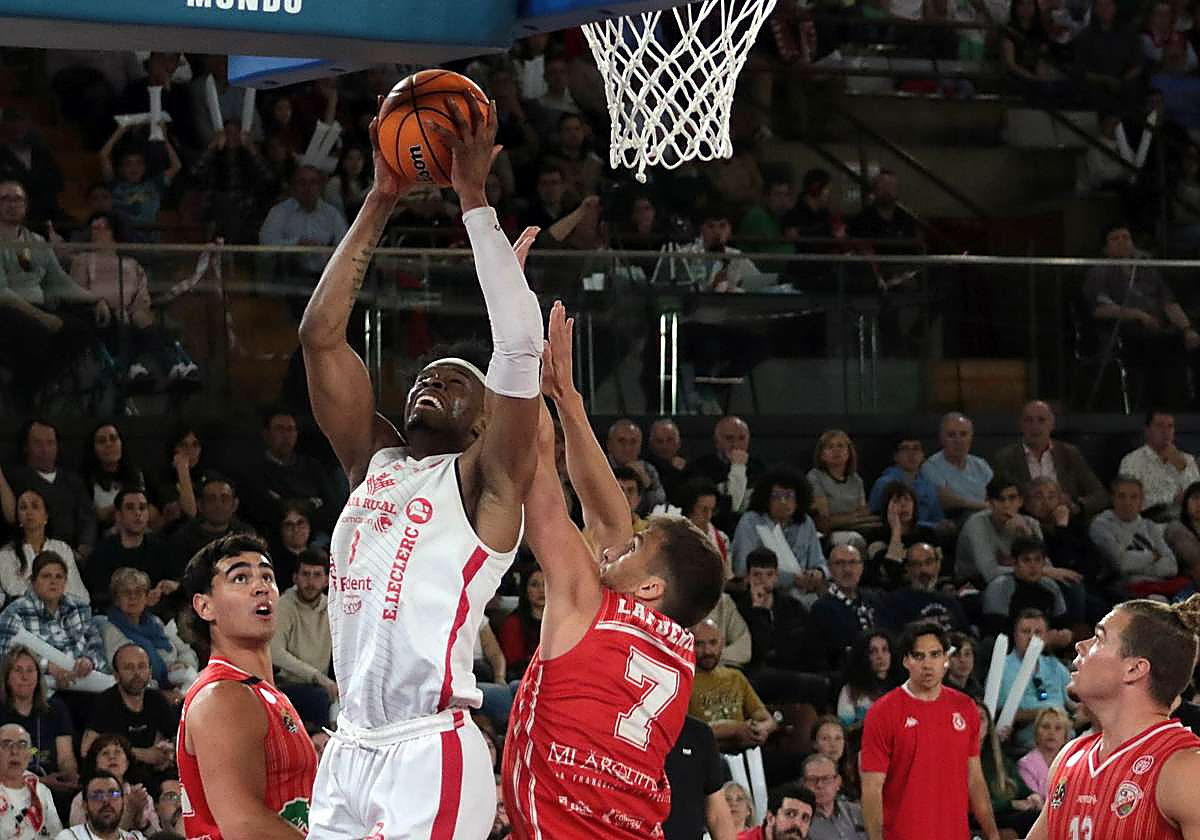 Acción del partido entre la Cultural y Banicarló