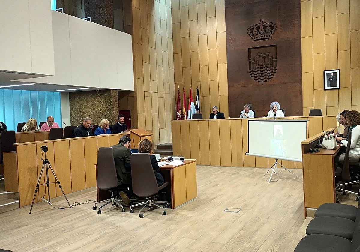 Pleno ordinario en Villaquilambre.