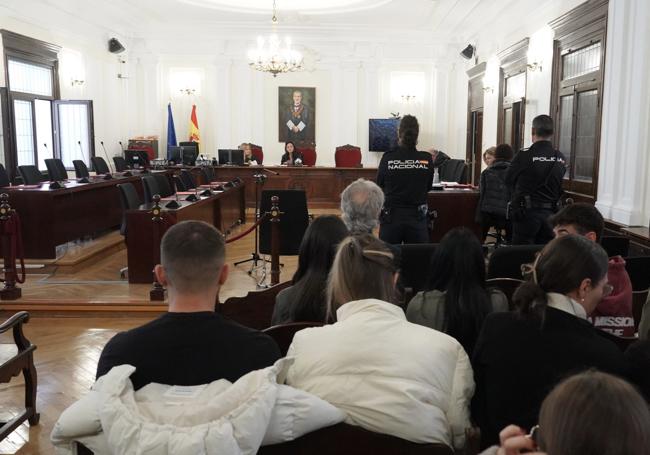 Juicio por la muerte de una anciana en una residencia de mayores de León.