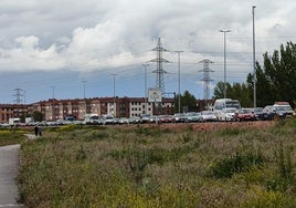 Atasco en la LE-20.