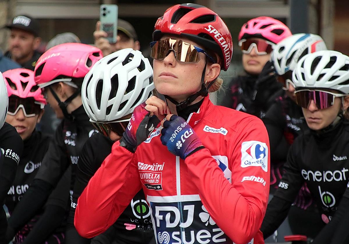 Salida de la séptima etapa de la Vuelta Ciclista a España Femenina 2025 desde La Robla (León).