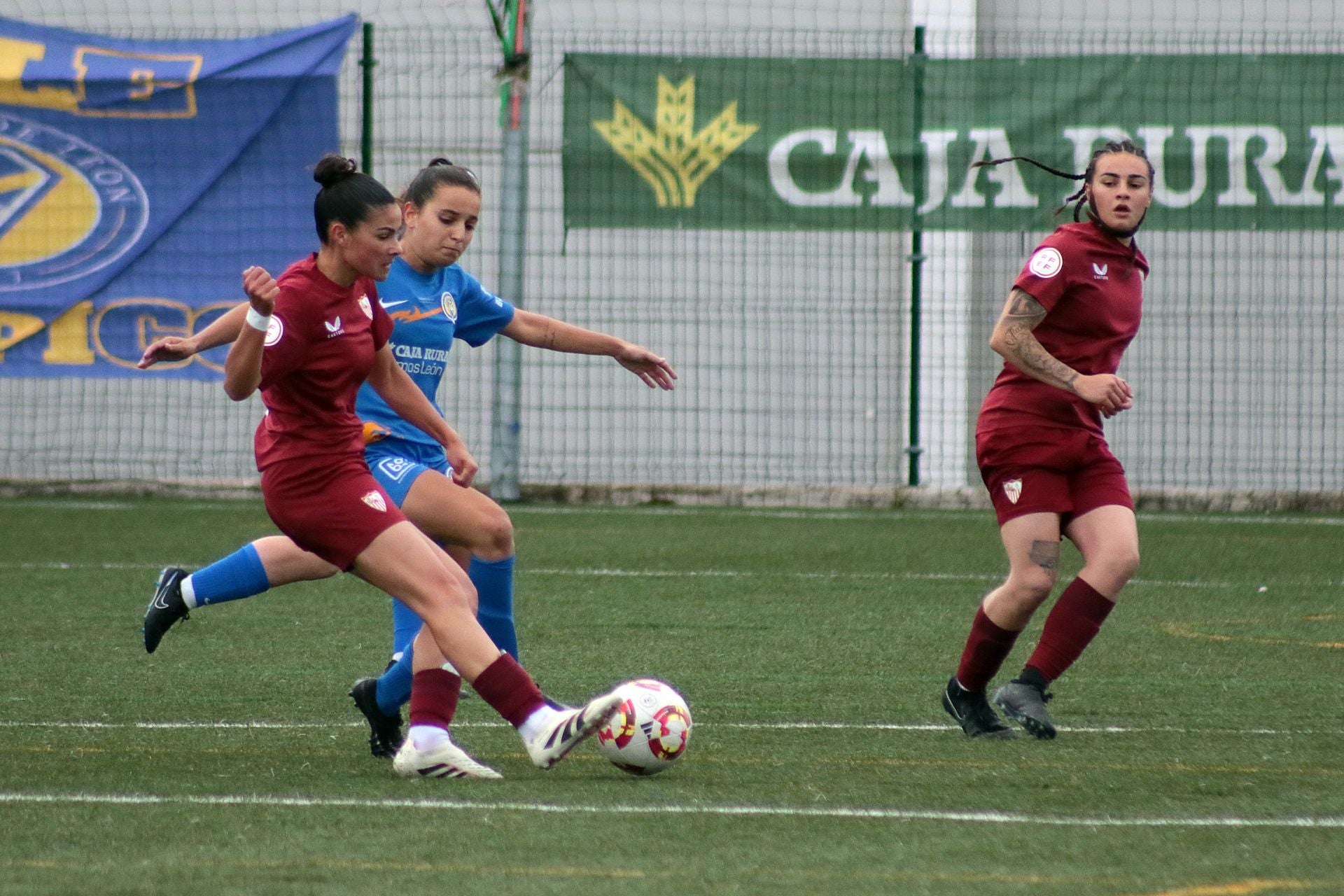 Las mejores imágenes del Olímpico 3-0 Sevilla FC Femenino &#039;B&#039;