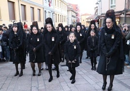 Minerva permitirá que las mujeres vayan con túnica.