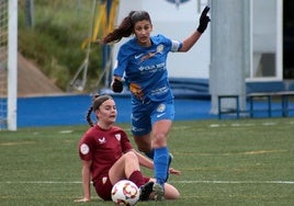 Un lance del encuentro entre el Olímpico y el Sevilla B en León.