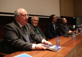 Presentación del libro sobre la identidad de Castilla y León.