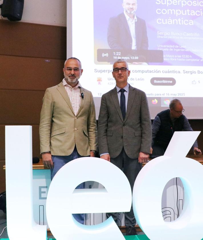 Imagen secundaria 2 - Sergio Boixo, el cerebro de Google, vuelve a León: «La ciencia es el motor de futuro»