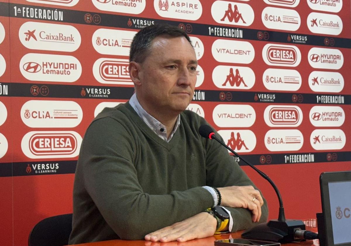 Raúl Llona, entrenador de la Cultural.