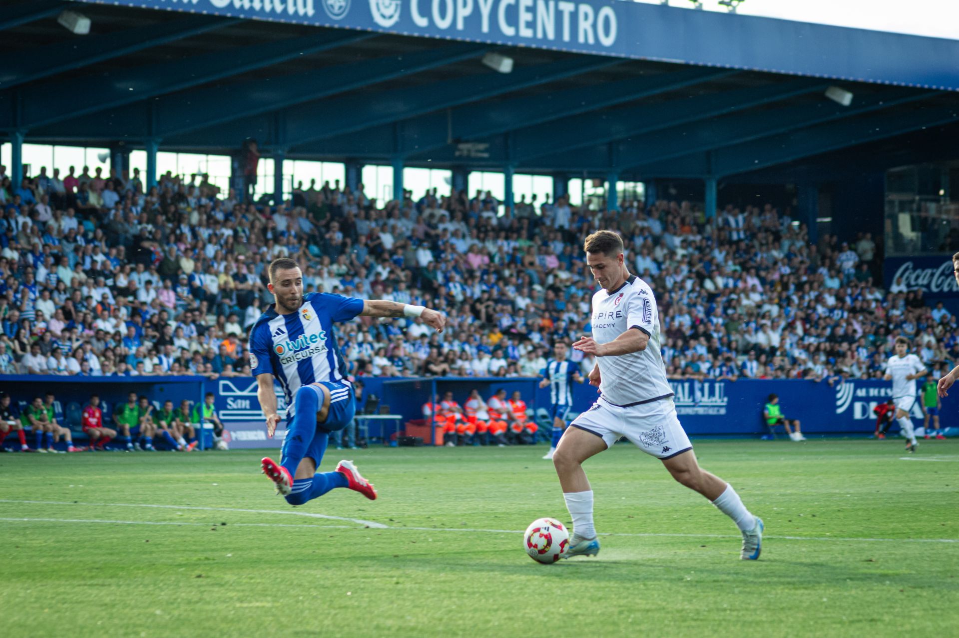 Las mejores imágenes del derbi entre Ponferradina y Cultural