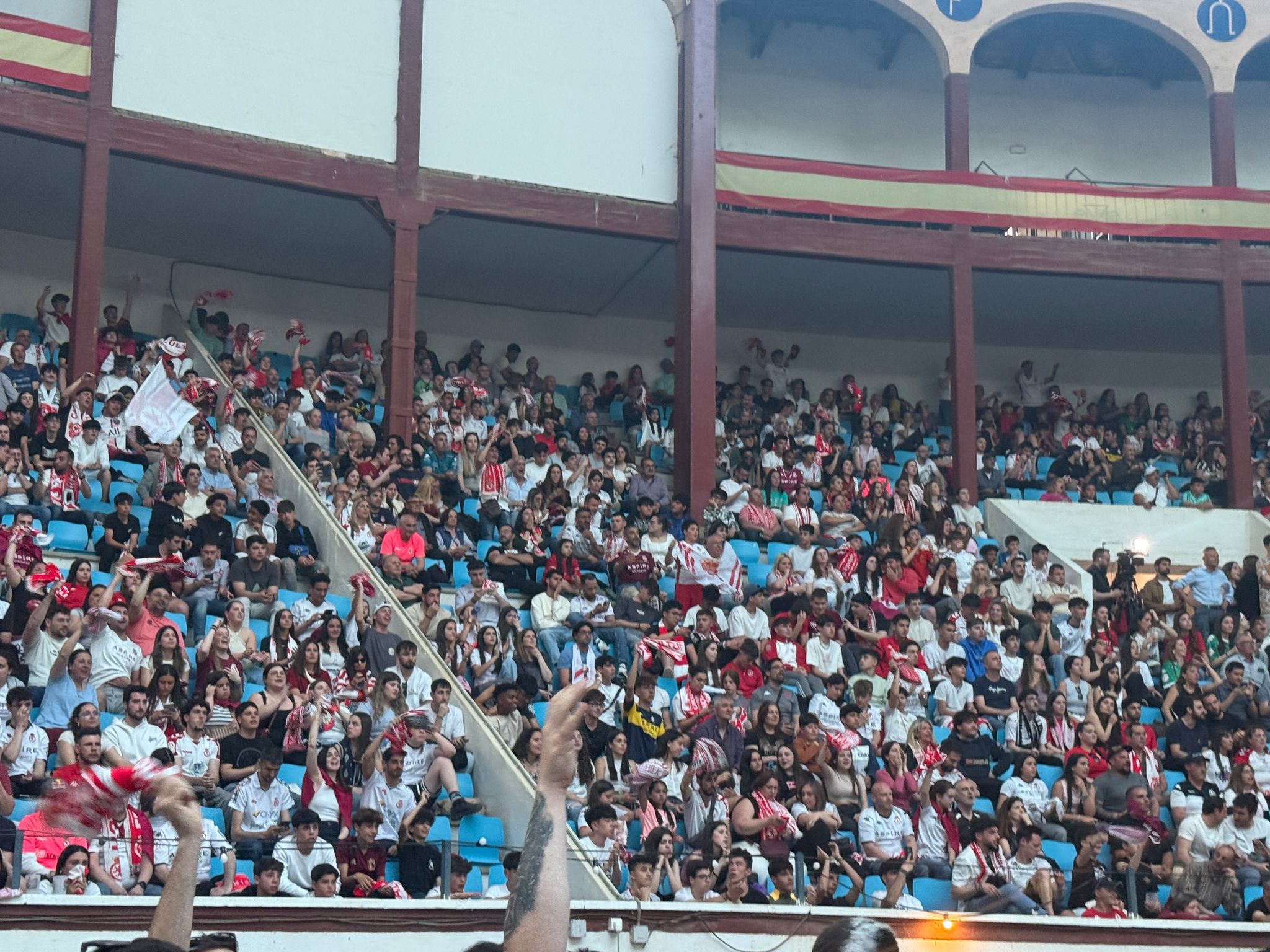 Así se vivió el derbi en el León Arena