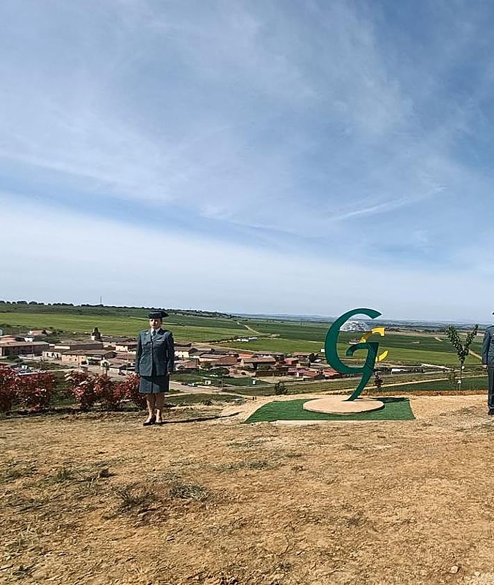 Imagen secundaria 2 - La Guardia Civil ya tiene su hueco en Fáfilas