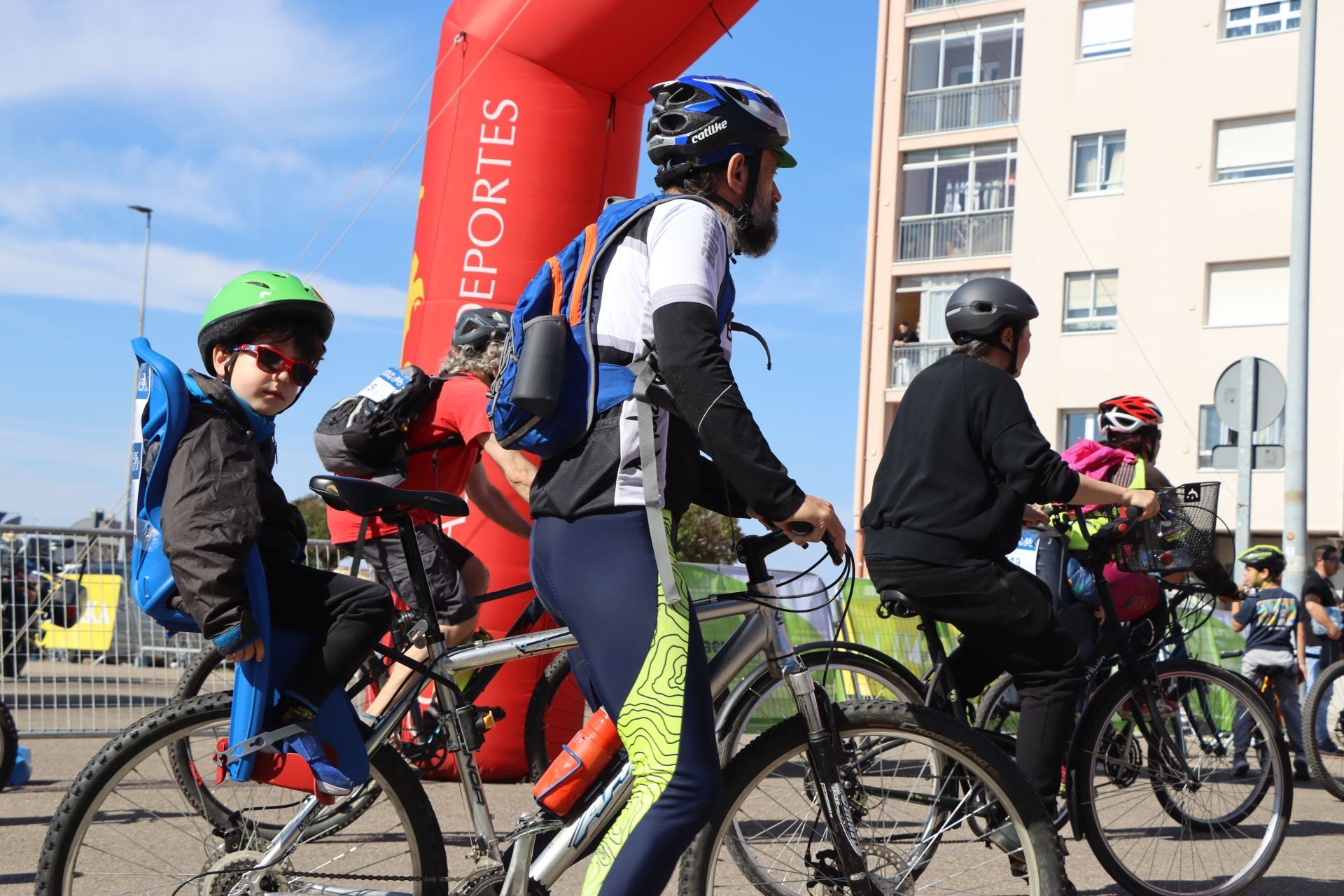 Día de la Familia sobre Ruedas de Leonoticias