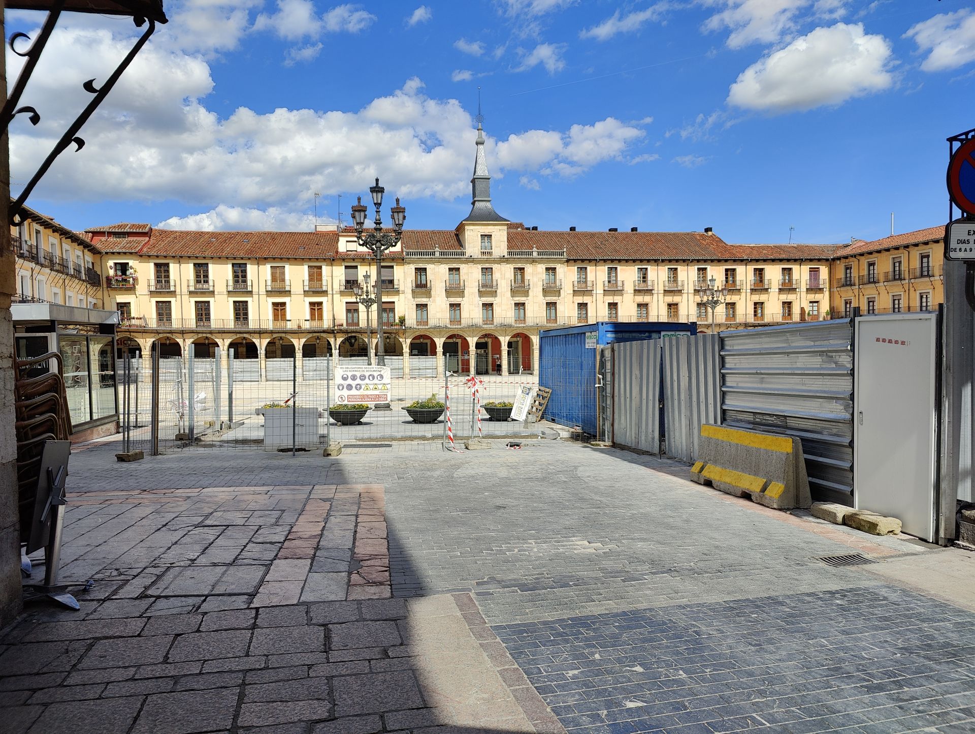 Comienza la tercera fase de las obras en la plaza Mayor de León