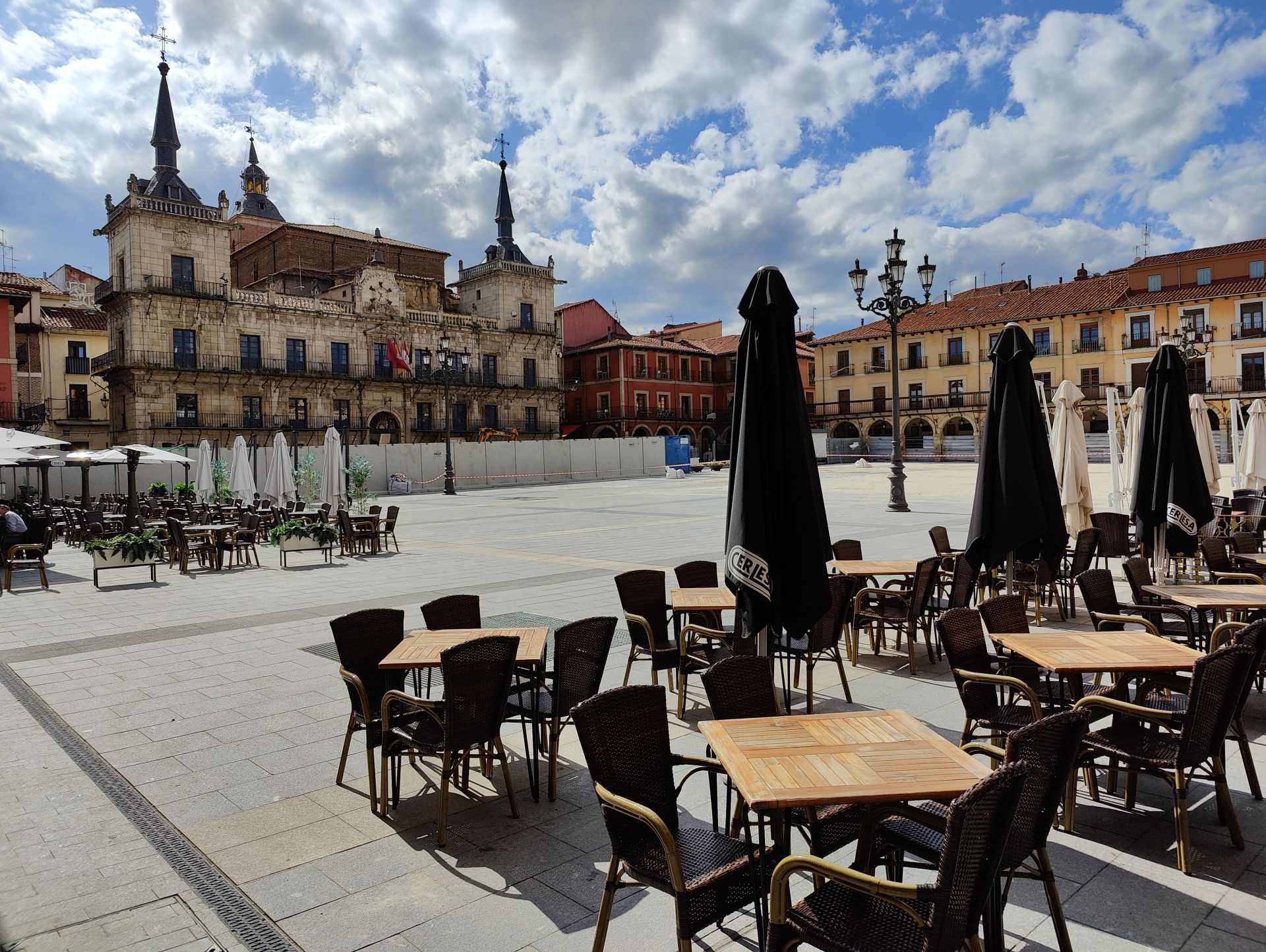 Comienza la tercera fase de las obras en la plaza Mayor de León