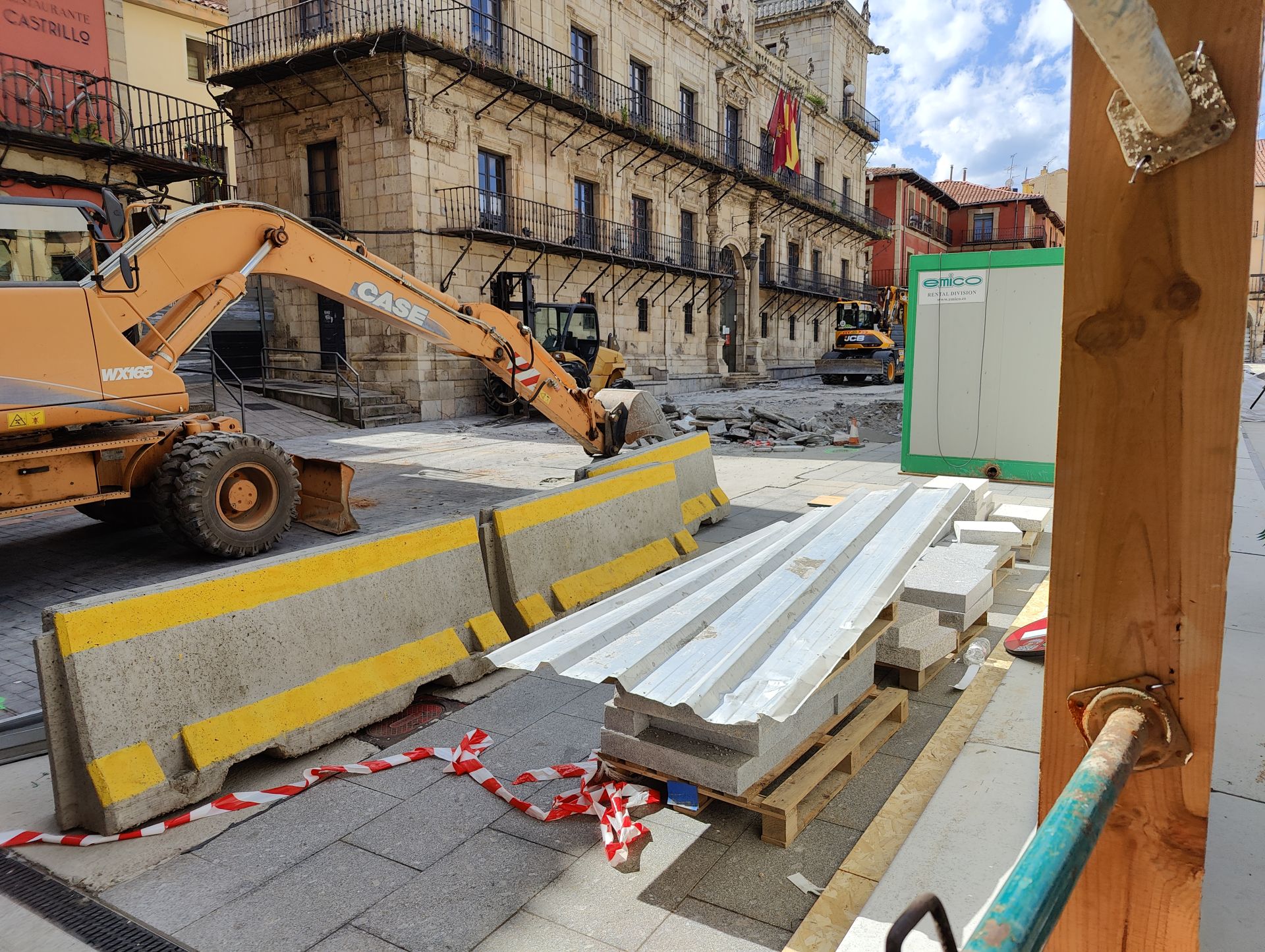 Comienza la tercera fase de las obras en la plaza Mayor de León