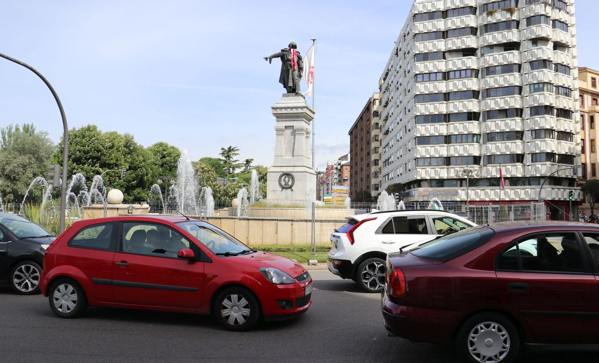 Guzmán se viste de la Cultural