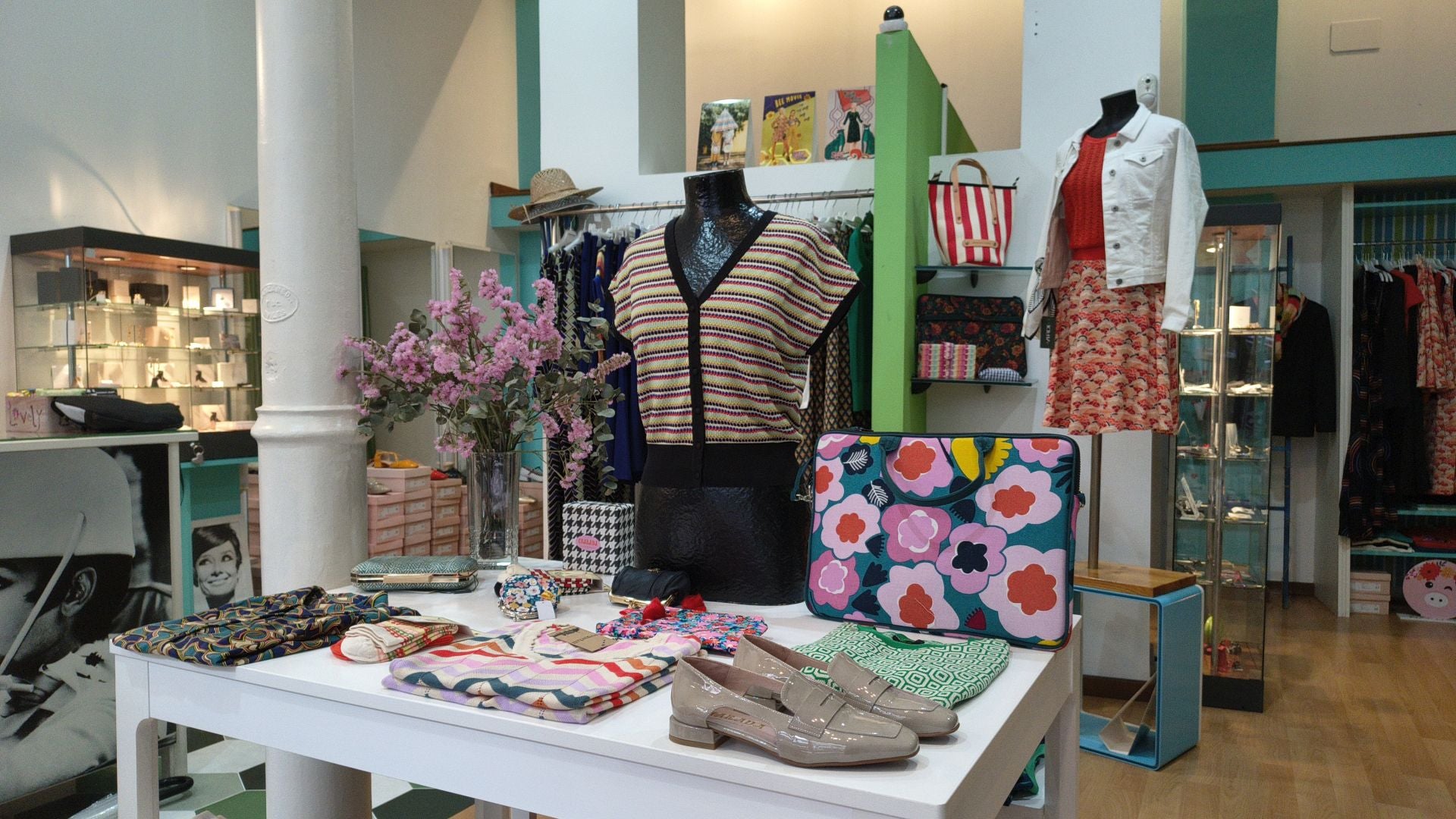 Tienda de moda Charada en el centro de León
