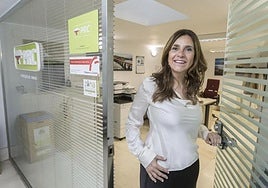 Paula Fernández, en los despachos del PRC en el Parlamento de Cantabria.