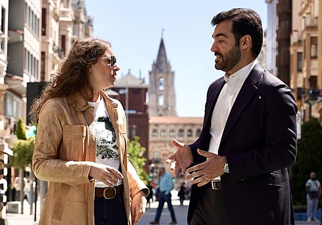 Ester Muñoz con David Fernández en León.