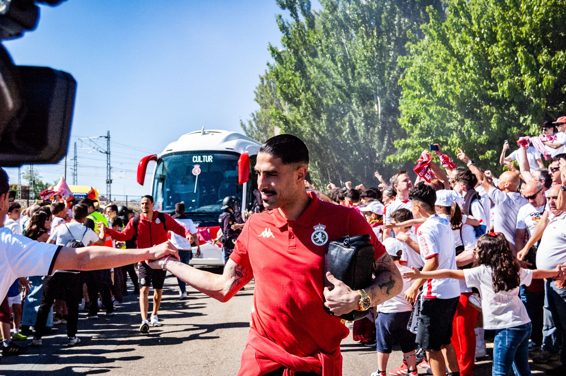Las imágenes del recibimiento a los jugadores de la Cultural
