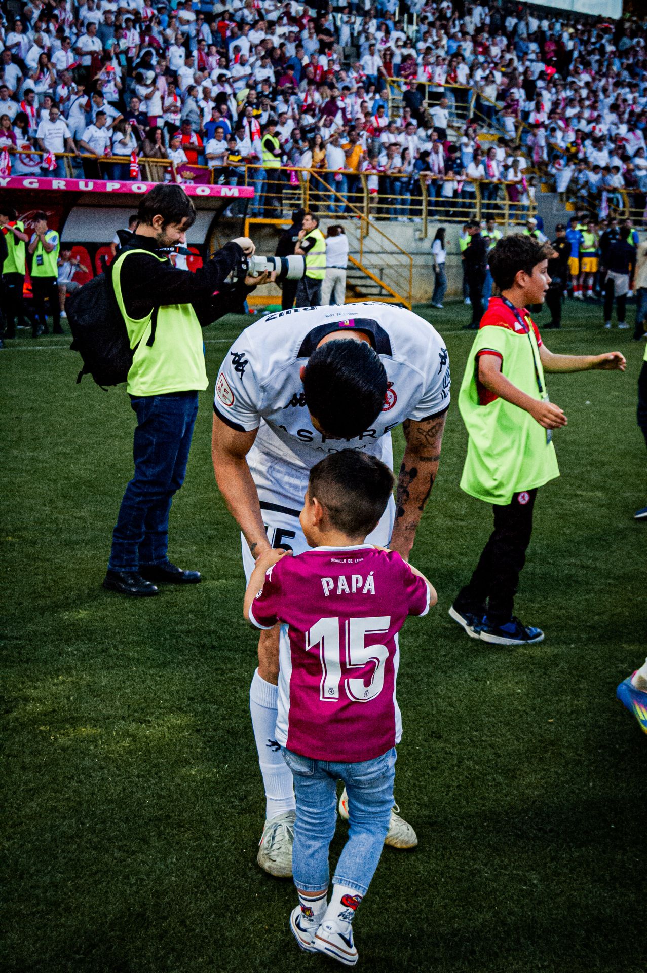 Así vivió el Reino de León el ascenso, en imágenes