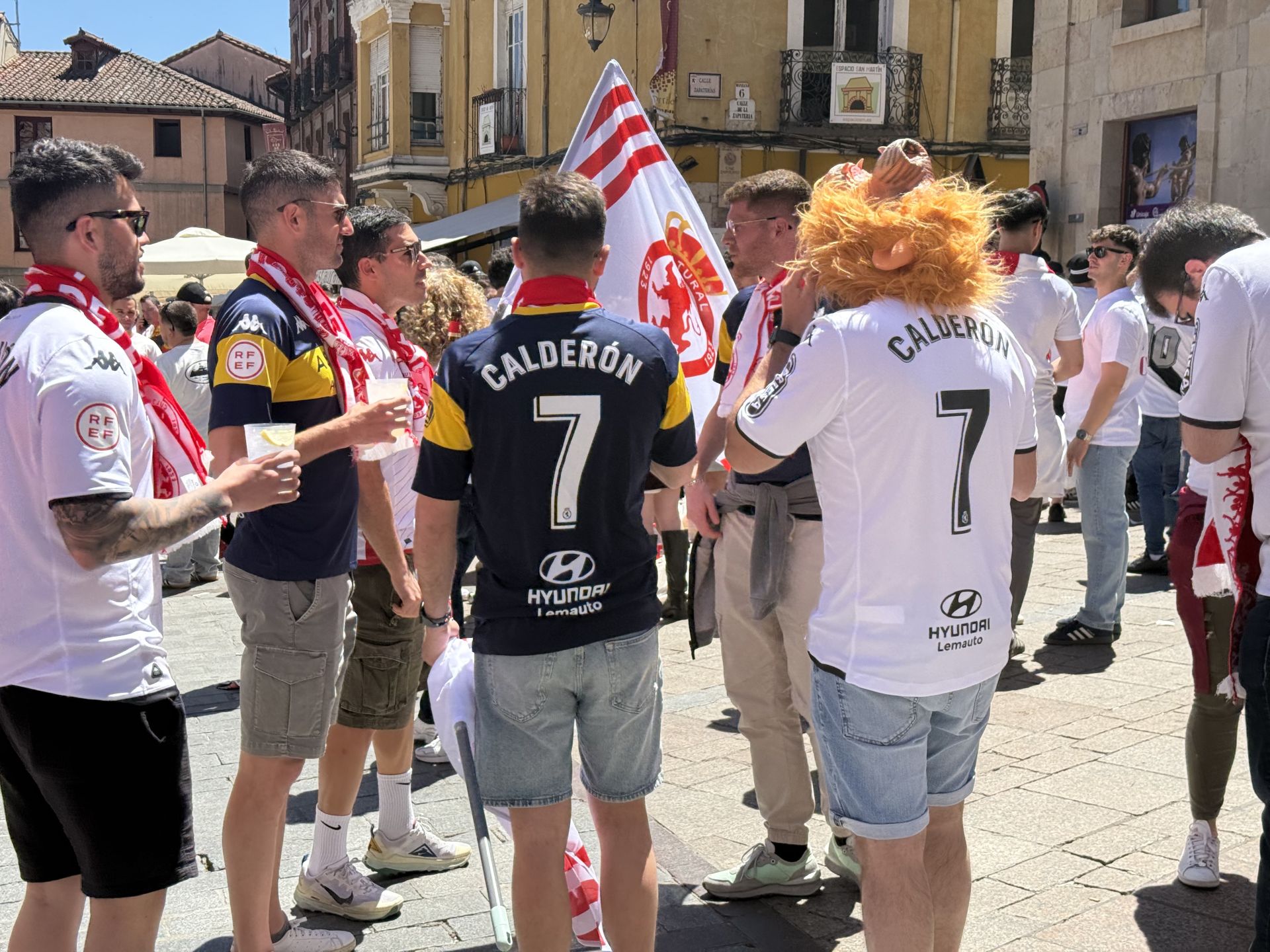 Los colores de la Cultural inundan León