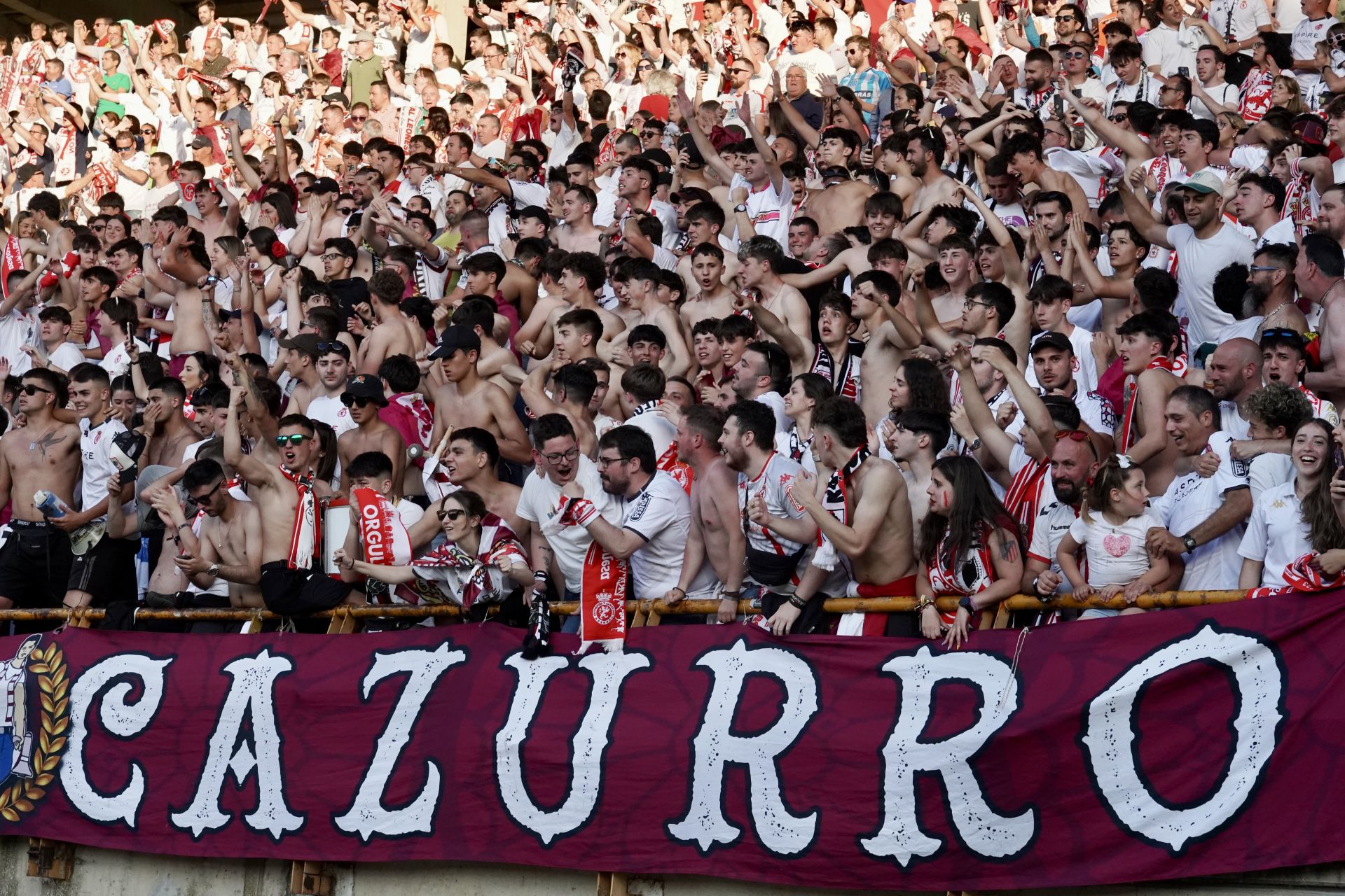 Así vivió el Reino de León el ascenso, en imágenes