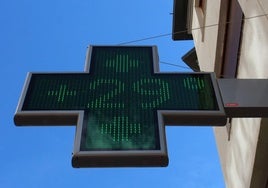 Un termómetro marca 29 grados este fin de semana en León.