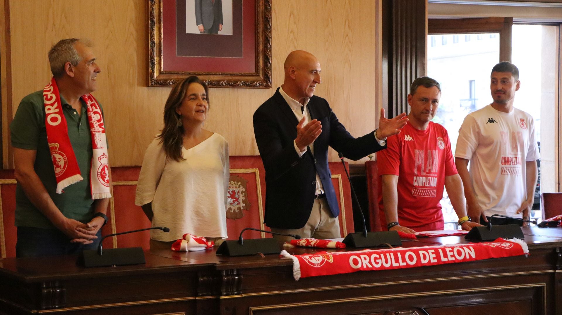 La rúa y recepción en San Marcelo de la Cultural, en imágenes