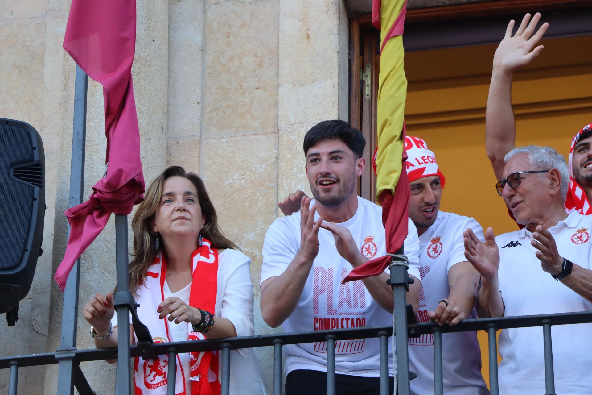 La rúa y recepción en San Marcelo de la Cultural, en imágenes