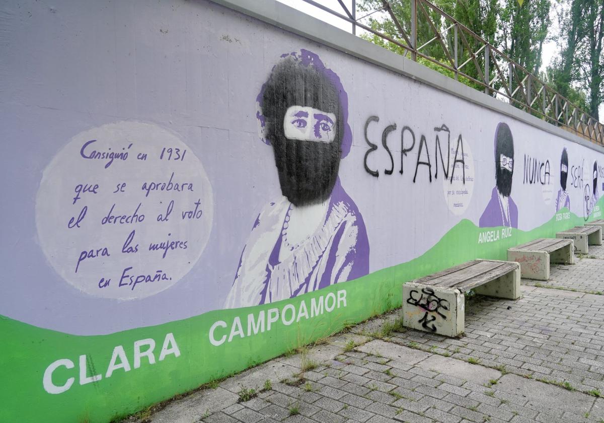 Imagen del mural tras el acto vandálico.