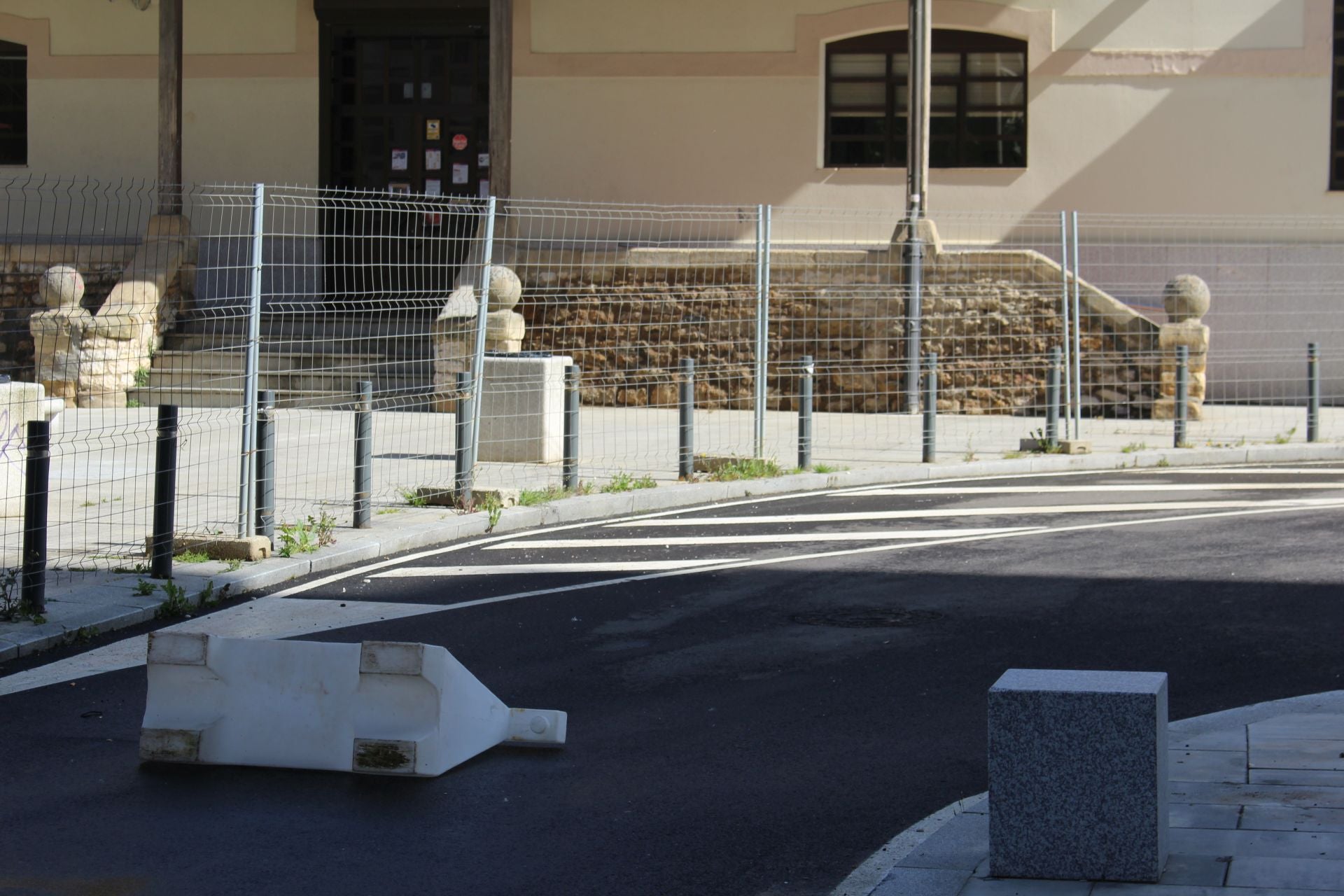 El entorno de Feve en León abre al tráfico