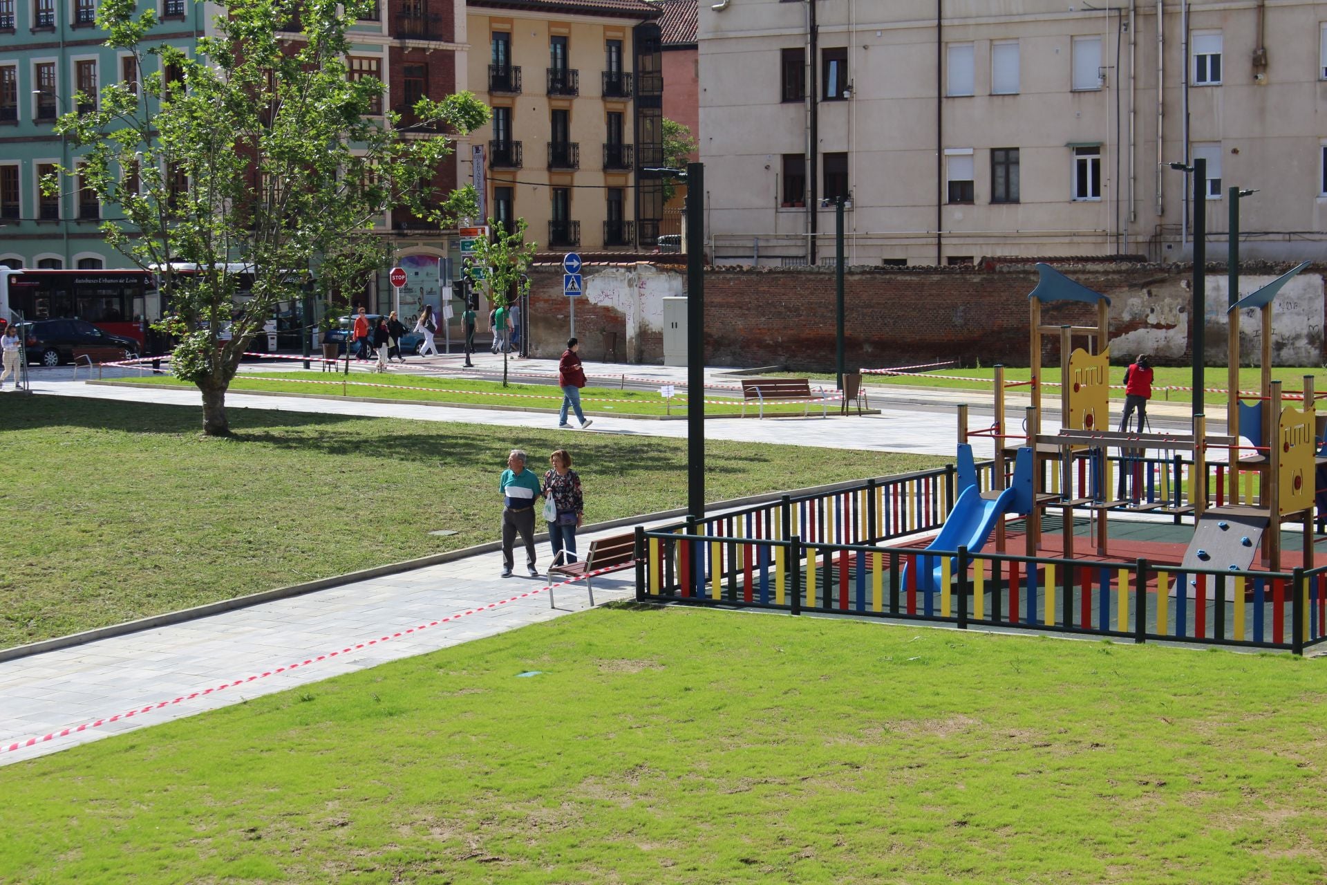 El entorno de Feve en León abre al tráfico