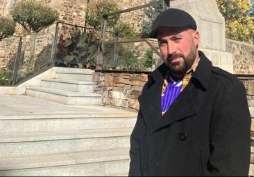 Dimite el concejal que pidió «balas» para Carrera y se escuda en el autocorrector