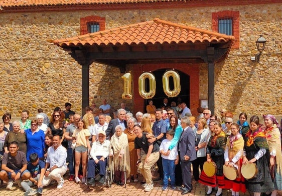 Fiesta para ambos vecinos.