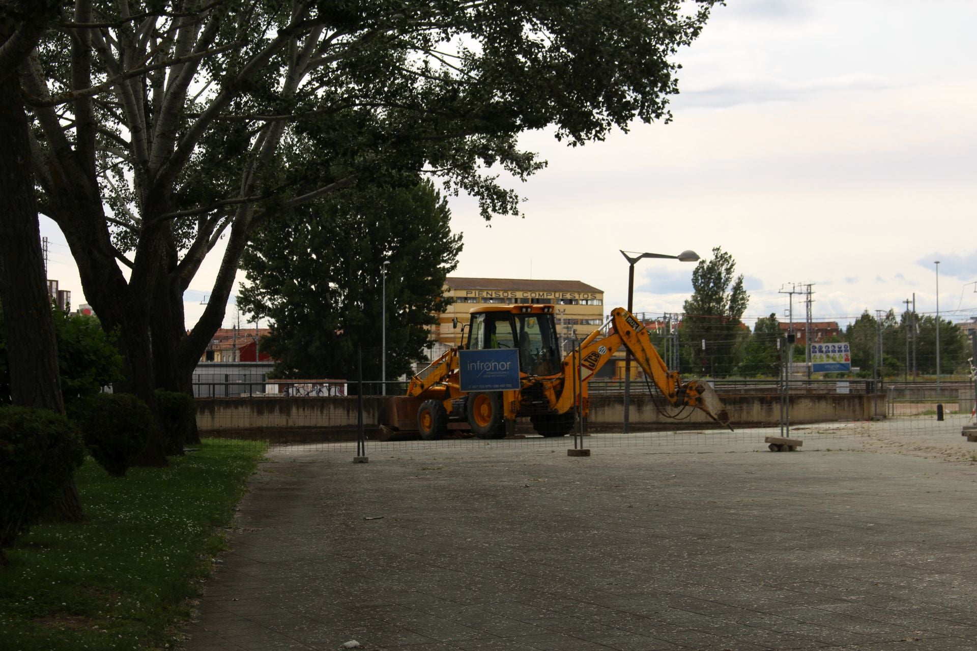 Comienzan las obras en el entorno del estadio Reino de León