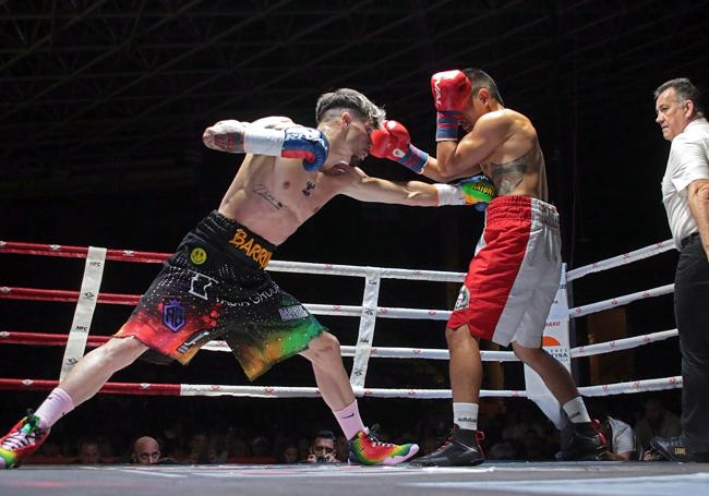 Un instante del combate.
